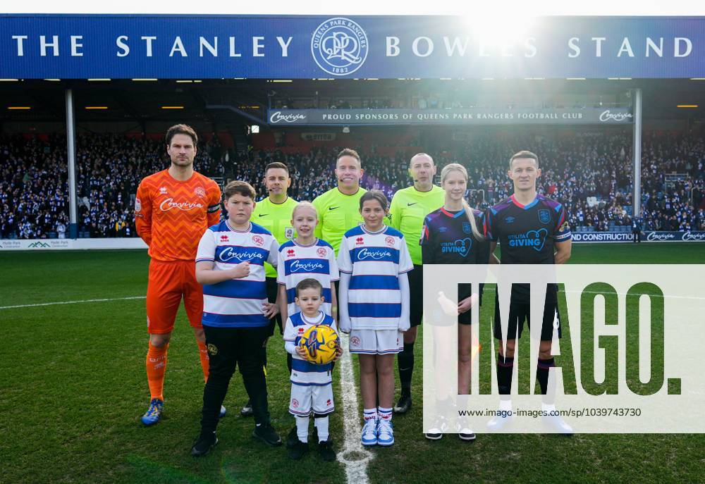 QPR Mascots and Flag Bearers Queens Park Rangers v Huddersfield Town ...