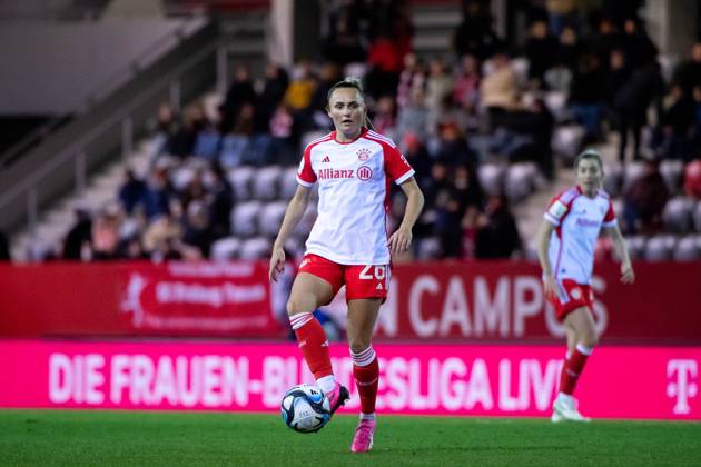 Samantha Kerr FC Bayern Muenchen, 26 on the ball, GER, FC Bayern