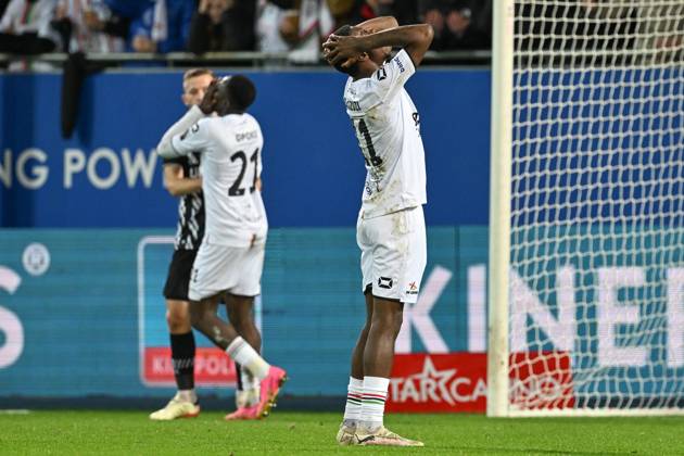 240217 OHL vs Charleroi Ezechiel Banzuzi (11) of OHL looking dejected ...