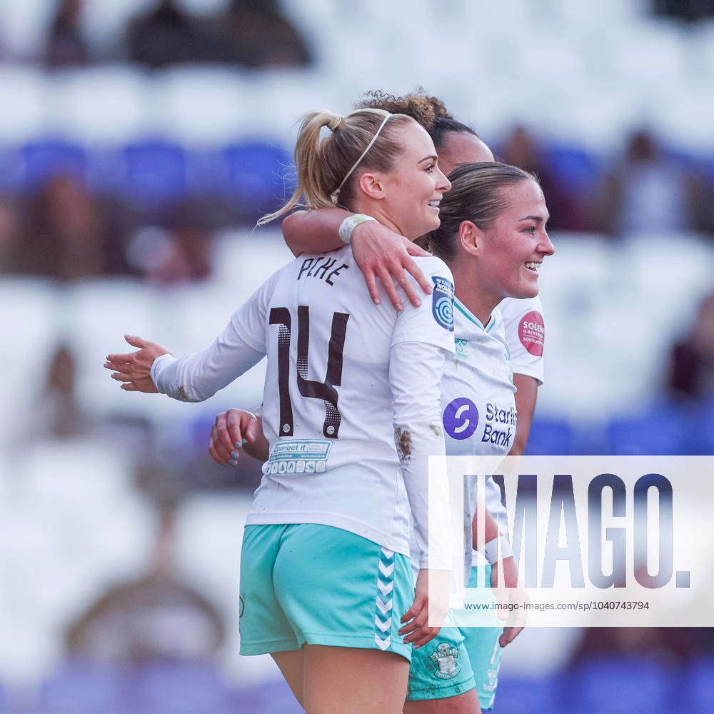 Southampton s Molly Pike congratulates Katie Wilkinson for her goal ...