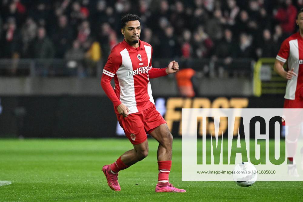 240229 Royal Antwerp FC vs KV Oostende Owen Wijndal of Antwerp