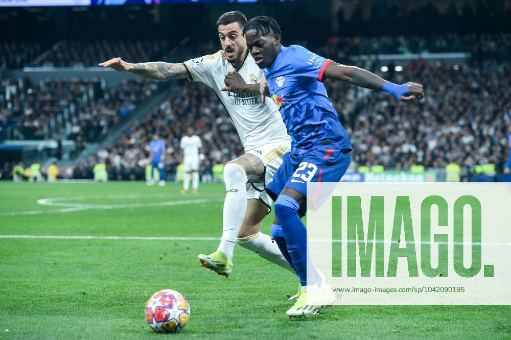 240307) -- MADRID, March 7, 2024 -- Real Madrid s Joselu(L) vies