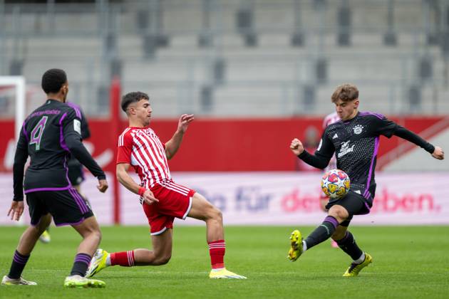 , U19 des FC Bayern vs. U19 Olympiakos Piraeus, Fussball, UYL ...