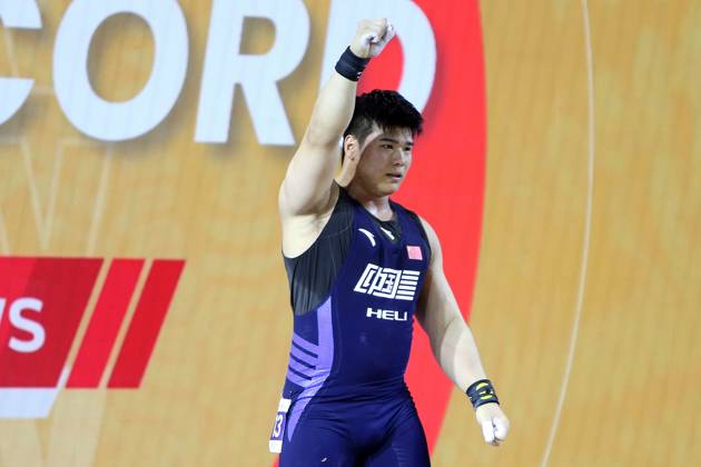 (240408) -- PHUKET, April 8, 2024 -- Liu Huanhua Of China Celebrates ...