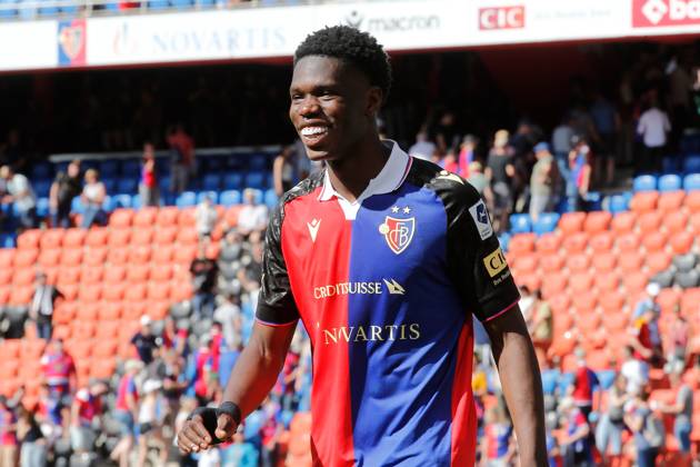 FC Basel Servette FC Thierno Barry FC Basel 14 04 2024 Stadion St Jakob ...