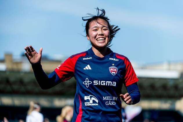 240427 FC Rosengards Momoko Tanikawa celebrates after 2 0 during 