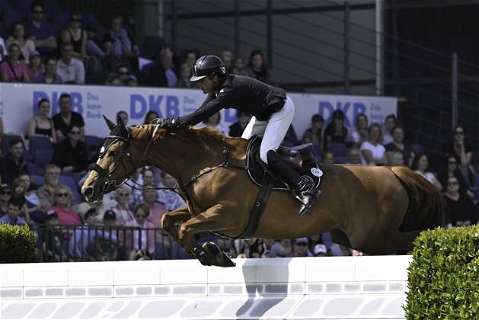 Equestrian sport, German show jumping and dressage derby in Hamburg, Show jumping