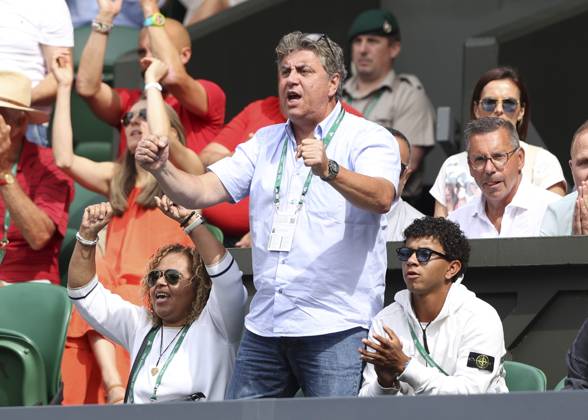 Jasmine Paolini family in the players box, L R, mother Jacqueline, father  Ugo and brother William