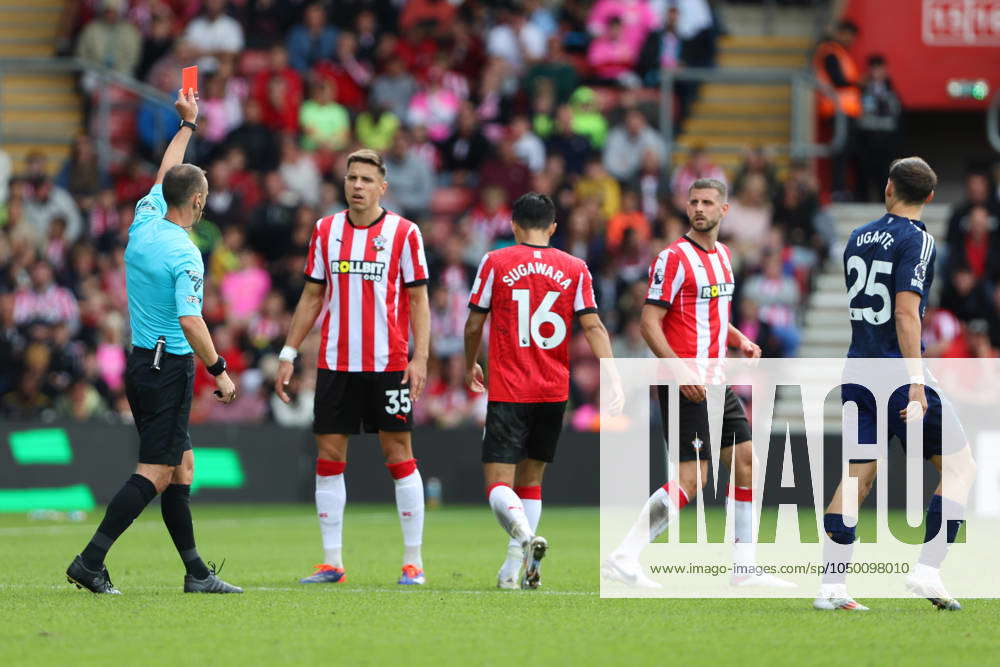 Football - 2024 2025 Premier League - Southampton vs Manchester United,  ManU - St Marys Stadium