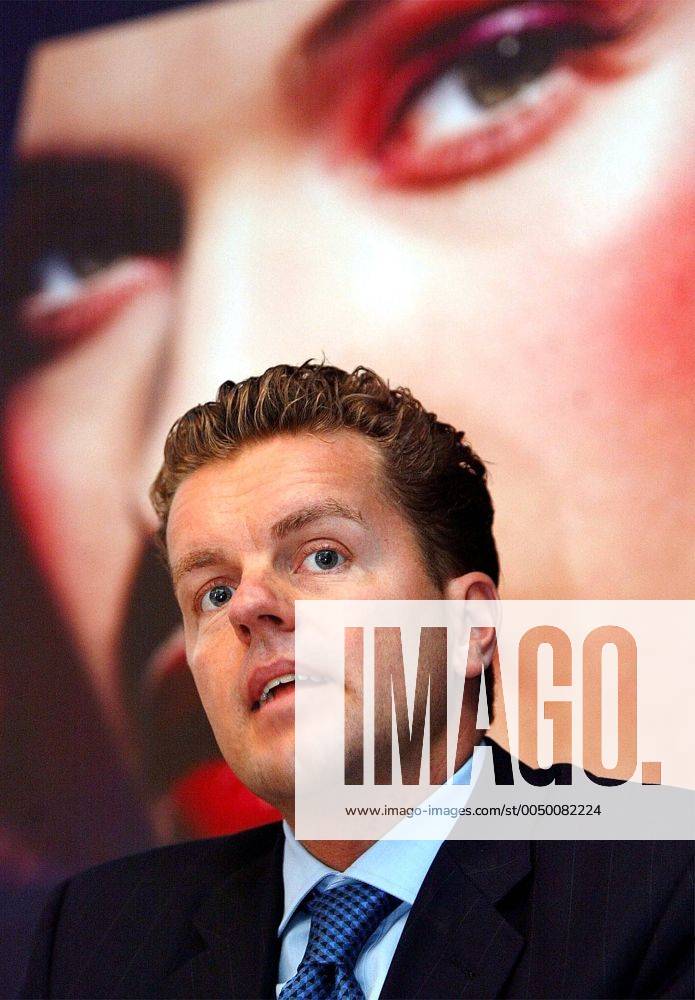 Dr. Henning Kreke (GER Vorstandsvorsitzender der Douglas Holding AG