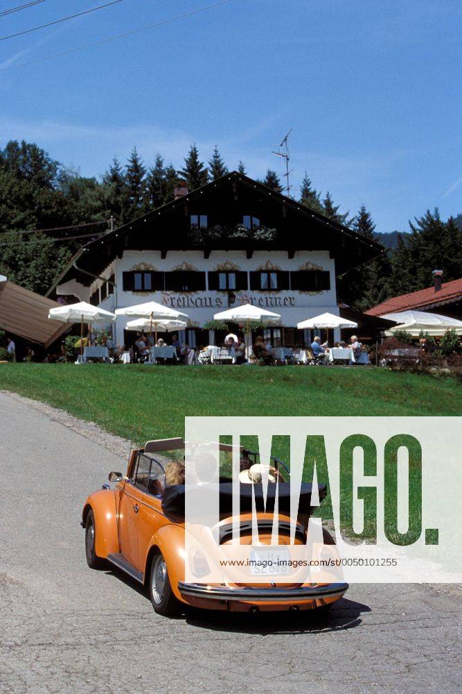 VW-Käfer auf dem Weg zum Gasthof Freihaus