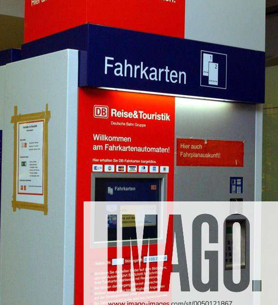 Fahrkartenautomat der Deutschen Bahn im Hauptbahnhof