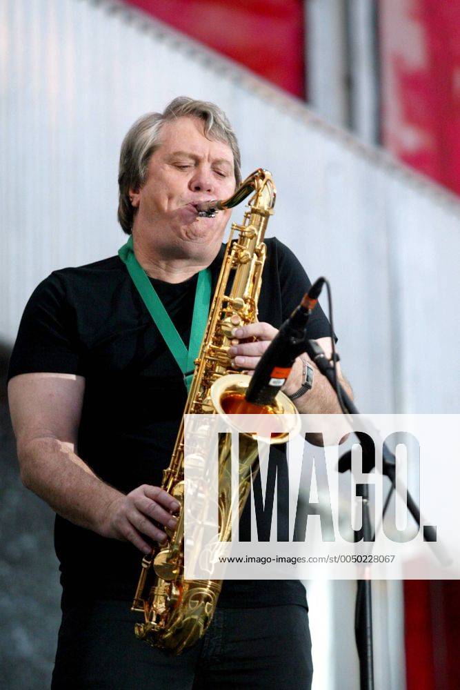 Saxophonist Bobby Keys (GBR Rolling Stones) während eines Konzerts im