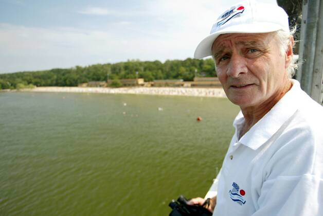 Horst Schwabe (GER Badebetriebsleiter Strandbad Wannsee) lachend über ...