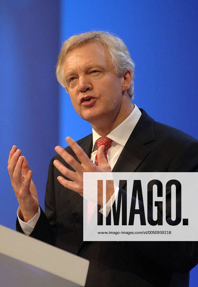 David Davis (GBR Tory) während einer Rede auf dem ToryParteitag in