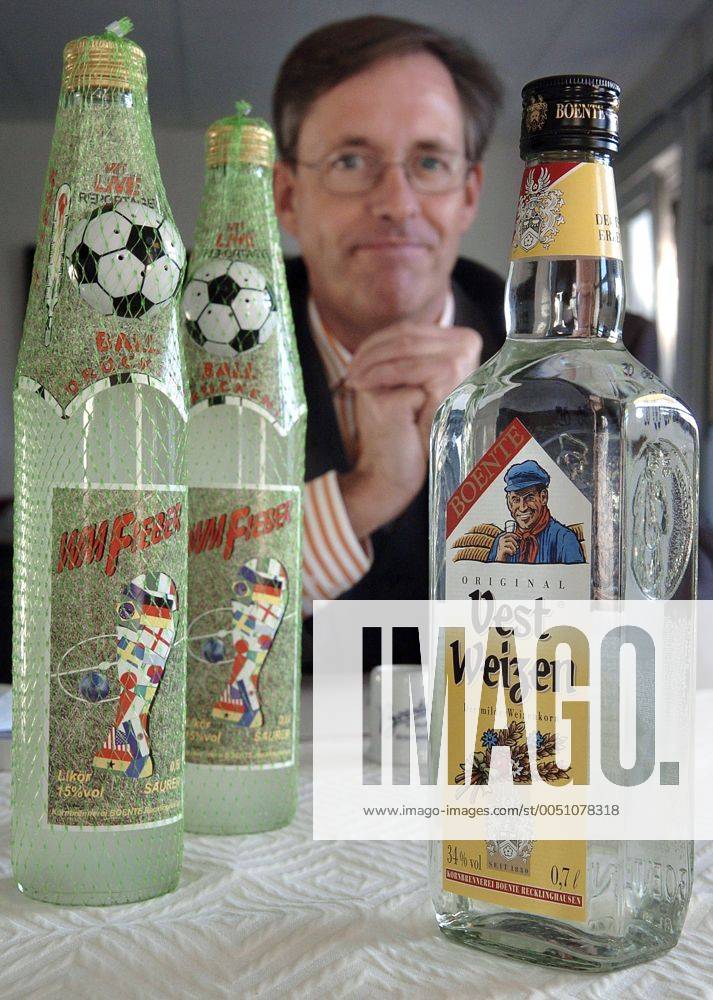 Karl-Heinz Freischläger präsentiert die Produkte Vest Weizen und WM ...