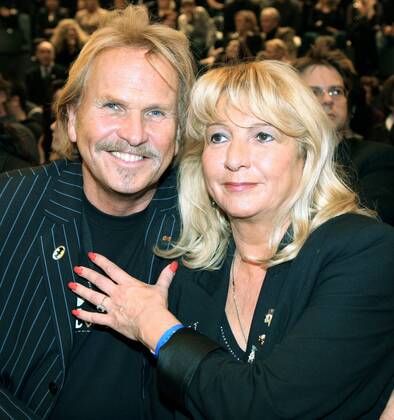 Sänger Frank Zander mit Ehefrau Evi anlässlich der Filmpremiere von COLLATERAL im Berliner