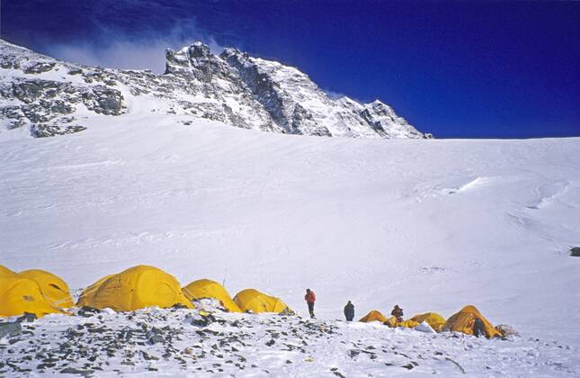 Lager 4 auf dem Südsattel des Mount Everest vor dem Nuptse - Nepal