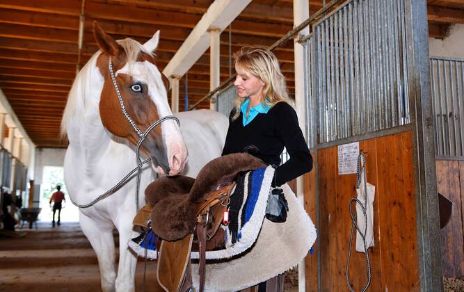 Tessa Bauer (GER Geschäftsführerin Bundesvereinigung für RAI-Reiten ...