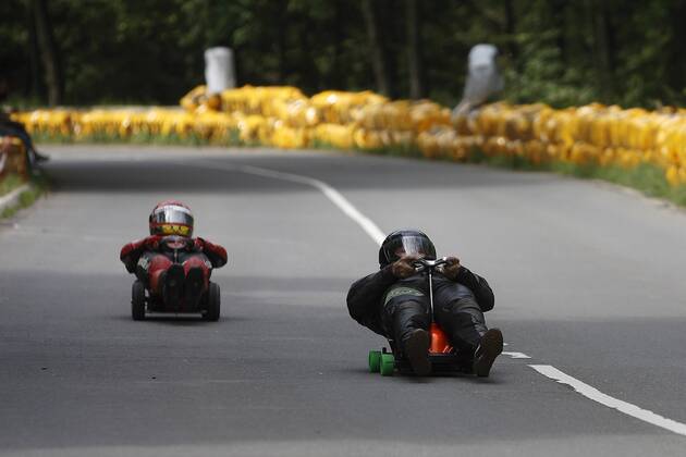 Bobby Racing Bobby-Car-Rennen, Deutschland, Nordrhein-Westfalen, Roesrath-Forsbach ...