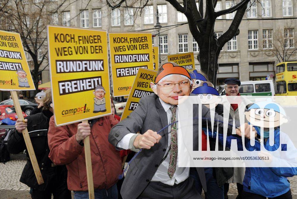 Demonstration für ZDF-Chefredakteur Nikolaus Brender und gegen Roland ...