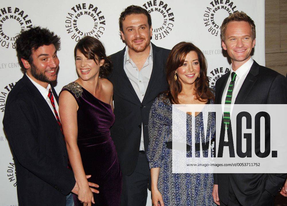 L R Josh Radnor Cobie Smulders Jason Segel Alyson Hannigan Neil Patrick Harris How I Met Your