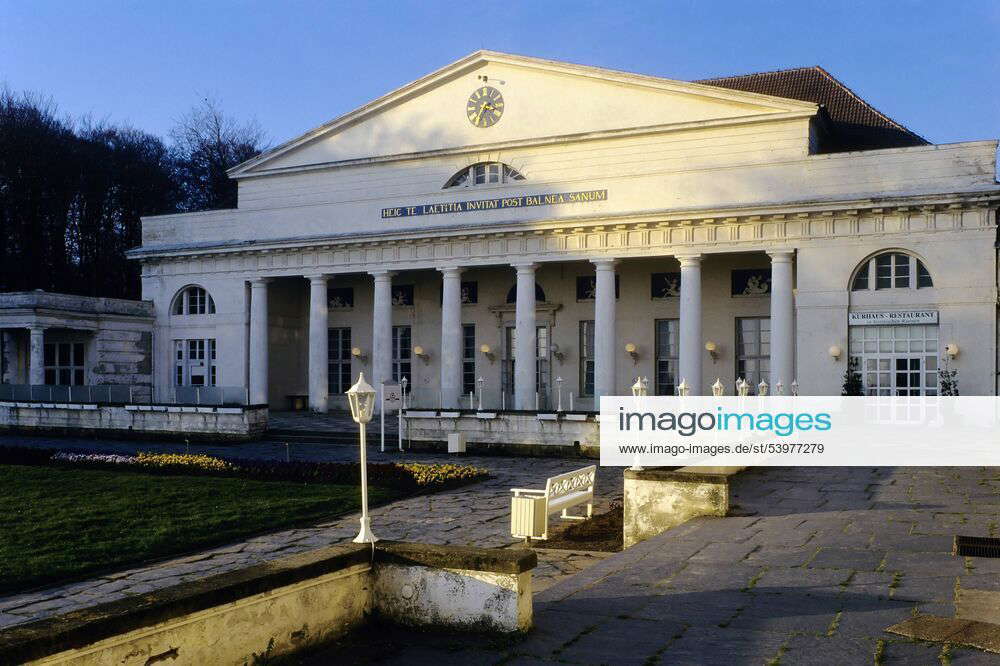 Historisches Kurhaus vor der Renovierung, Ostseebad Heiligendamm ...