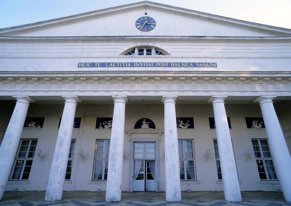 Historisches Kurhaus vor der Renovierung, Ostseebad Heiligendamm ...