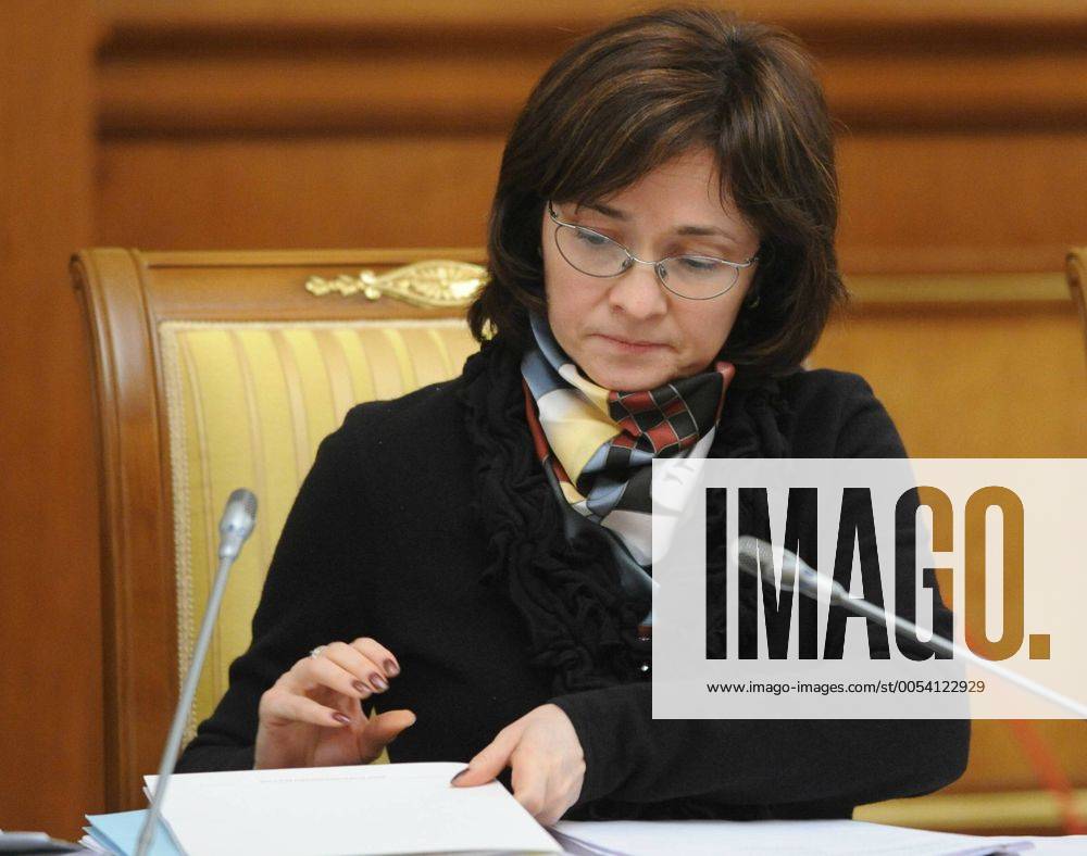 ITAR-TASS 128: MOSCOW, RUSSIA. NOVEMBER 27. Economy Minister Elvira ...