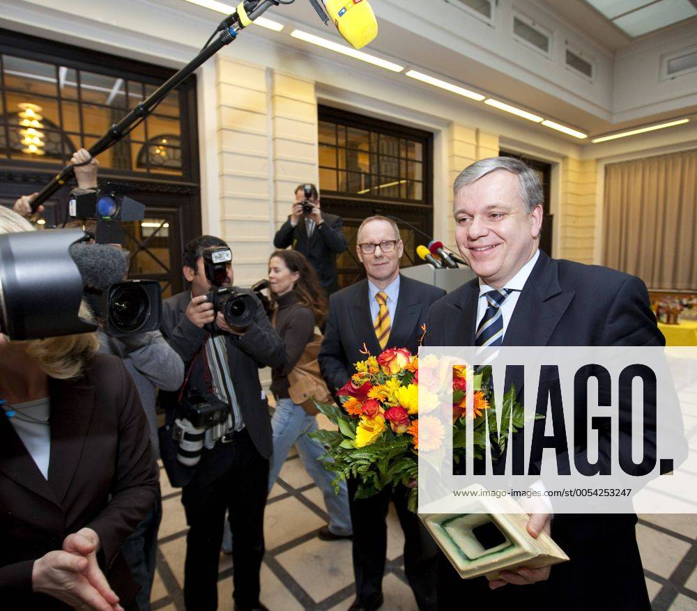 Der Ehemalige Finanzsenator Michael Freytag Cdu Im Leo Lippmann Saal