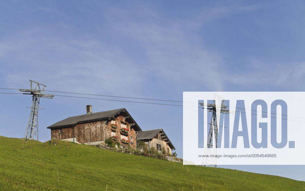 Verbauung der Almlandschaft, Braunwald, Glarner Alpen, Kanton Glarus ...