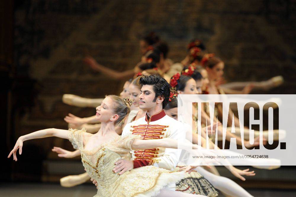 ITAR-TASS: MOSCOW, RUSSIA. Bolshoi Ballet star Nikolay Tsiskaridze and ...