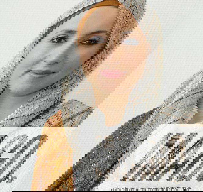 Hülya Kandemir Autorin ( Himmelstochter Mein Weg vom Popstar zu Allah