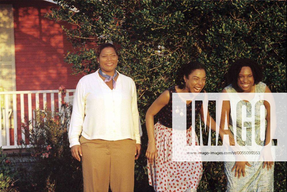 2008 - The Secret Life of Bees - Movie Set PICTURED: QUEEN LATIFAH as