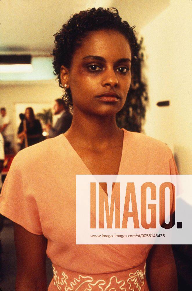 2002 Love and a Bullet Movie Set PICTURED KENT MASTERS KING as