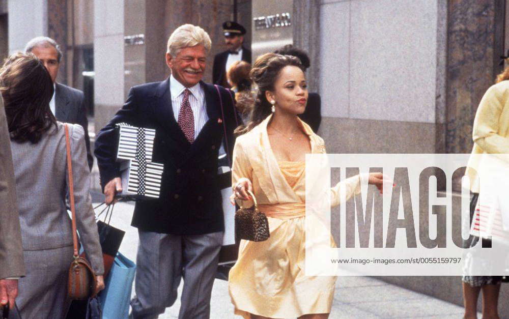 1994 - It Could Happen to You - Movie Set PICTURED: SEYMOUR CASSEL as Jack  Gross and ROSIE