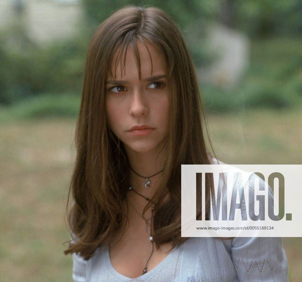 1997 I Know What You Did Last Summer Movie Set Pictured Jennifer Love Hewitt As Julie James