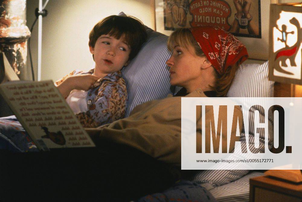 1998 - Stepmom - Movie Set PICTURED: LIAM AIKEN as Ben Harrison and ...