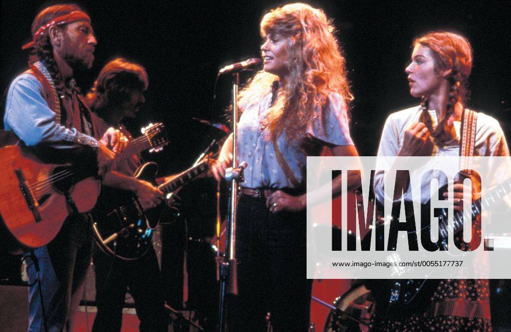 1980 Honeysuckle Rose Movie Set PICTURED WILLIE NELSON as Buck