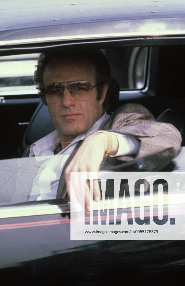 1981 - Thief - Movie Set PICTURED: JAMES CAAN as Frank. RELEASE DATE ...