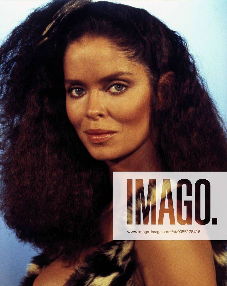 1981 - Caveman - Movie Set Apr 17, 1981; Durango, MEXICO; Actress BARBARA  BACH as Lana in the