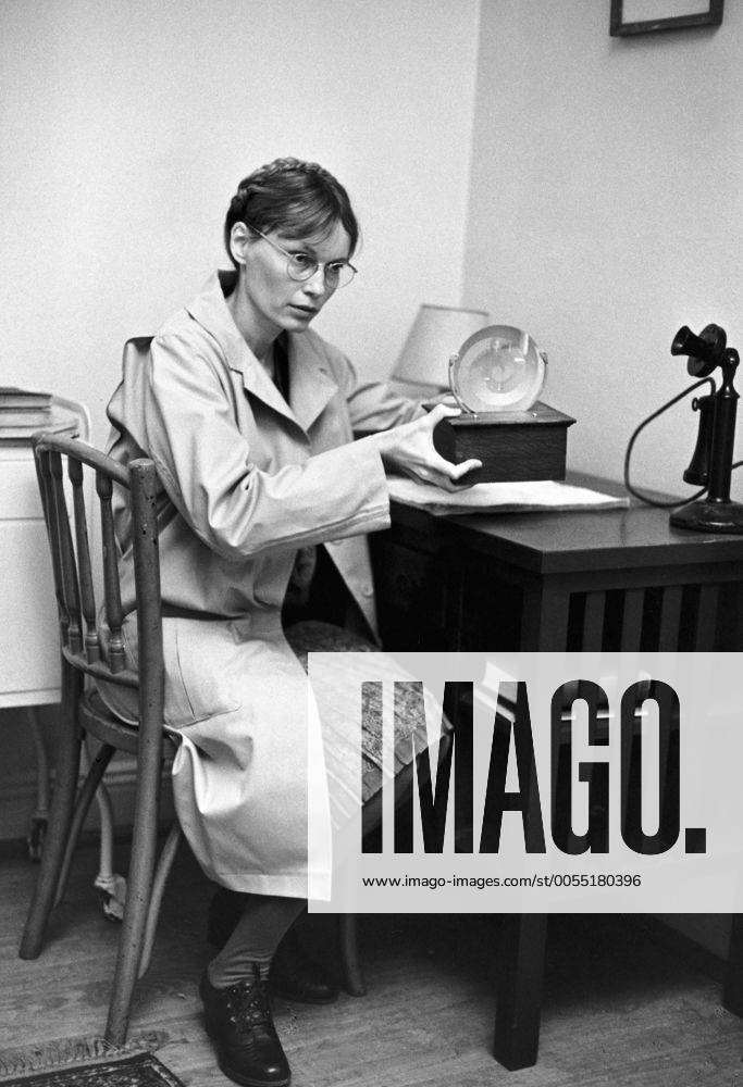 1983 Zelig Movie Set PICTURED WOODY ALLEN as Leonard Zelig, MIA