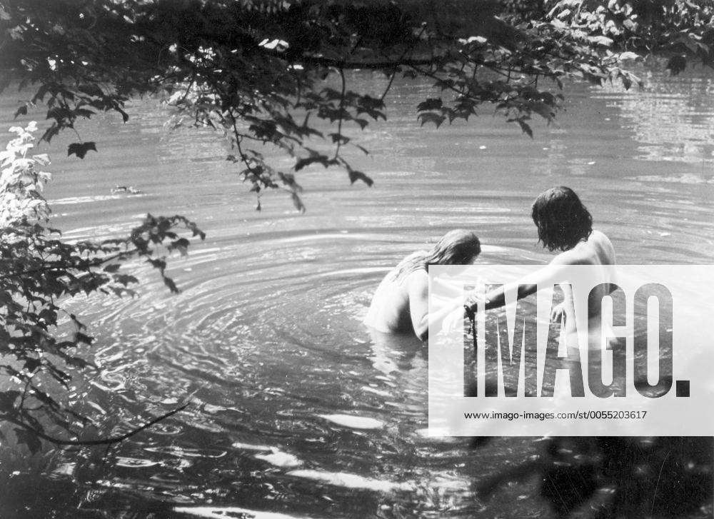 1000px x 727px - 1970 - Woodstock - Movie Set PICTURED: Hippie couple bathing naked. RELEASE  DATE: March 26, 1970. MO