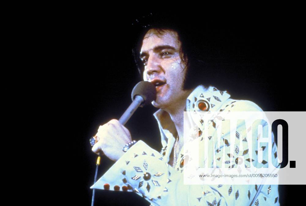 1972 - Elvis On Tour - Movie Set Apr 06, 1972; Hollywood, USA; Singer ...