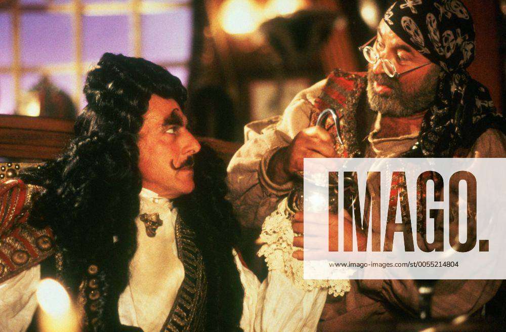 1991 - Hook - Movie Set PICTURED: DUSTIN HOFFMAN as Capt. Hook and