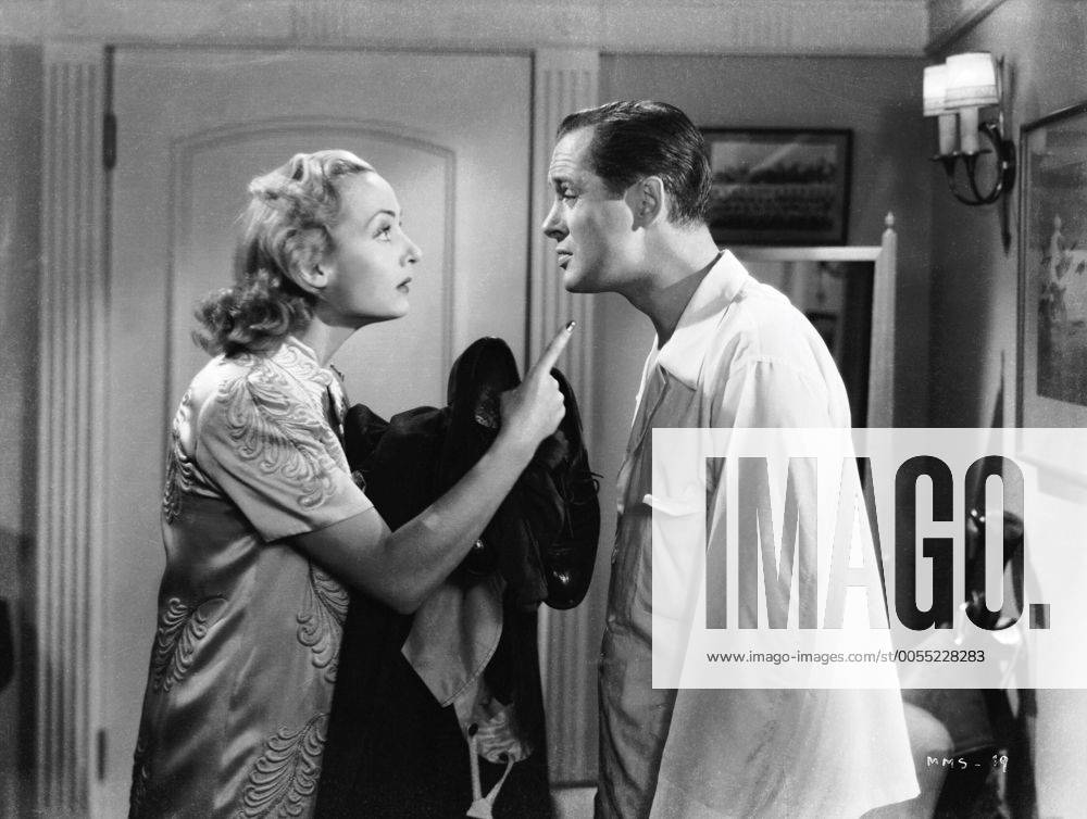 1941 - Mr. & Mrs. Smith - Movie Set PICTURED: CAROLE LOMBARD as Ann and ...