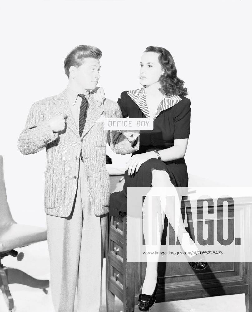 1941 - Life Begins for Andy Hardy - Movie Set PICTURED: JUDY GARLAND as ...