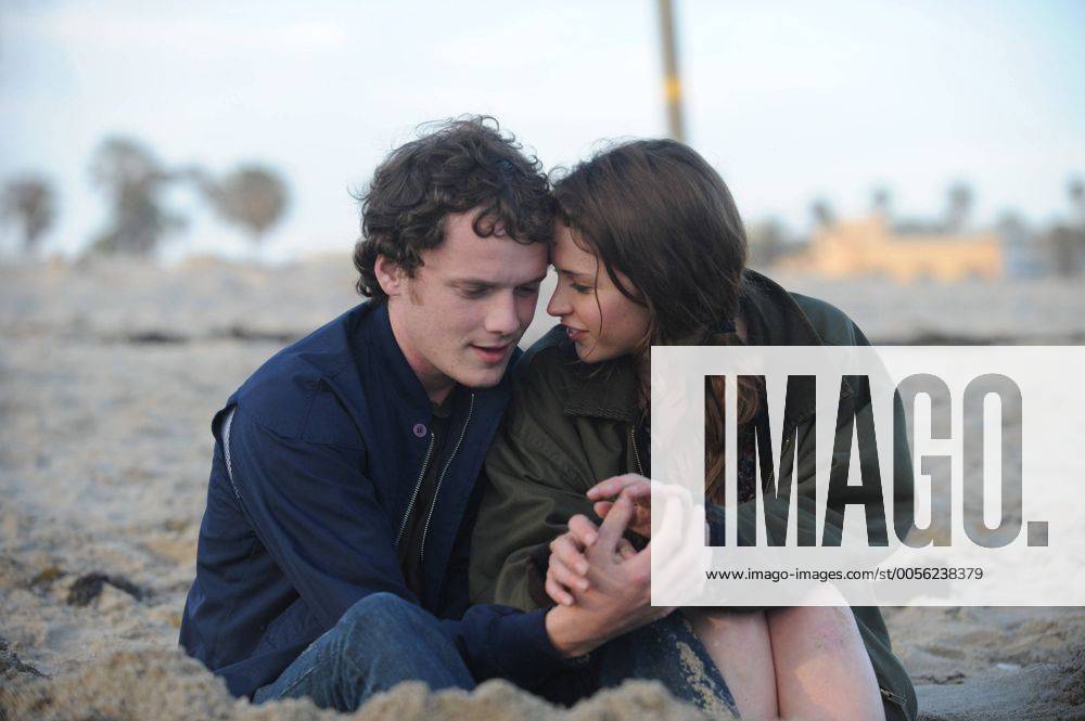 2012 Like Crazy Movie Set Pictured Anton Yelchin As Jacob And Felicity Jones As Anna Release 