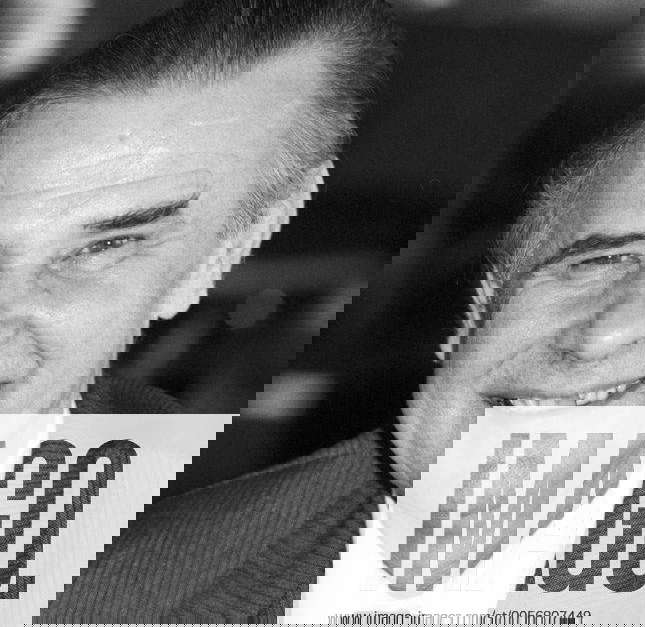 Lew Jaschin (ehem. Fußballtrainer) 01 88 hör Lew Iwanowitsch Jaschin im