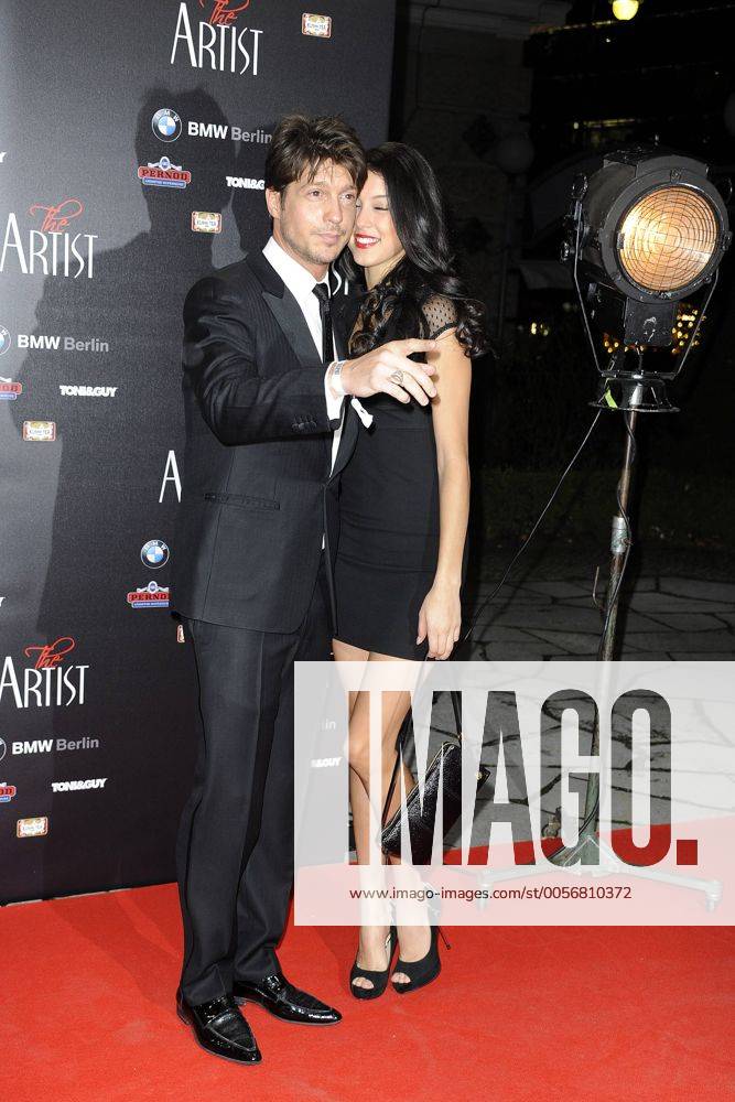 Deutschlandpremiere von The Artist im Delphi Filmpalast, Berlin Sebastian Deyle, Rebecca Mir